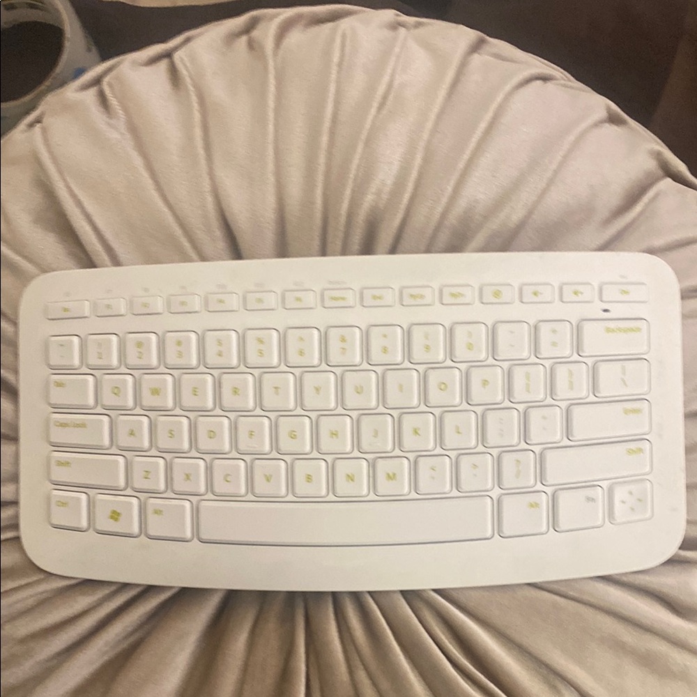 🎀 Microsoft Arc Keyboard 1392 no dongle Wireless